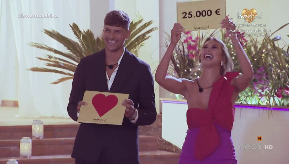 ¡Triunfa el amor! Celia y Miguel, los ganadores de la primera edición de 'Love Island España'