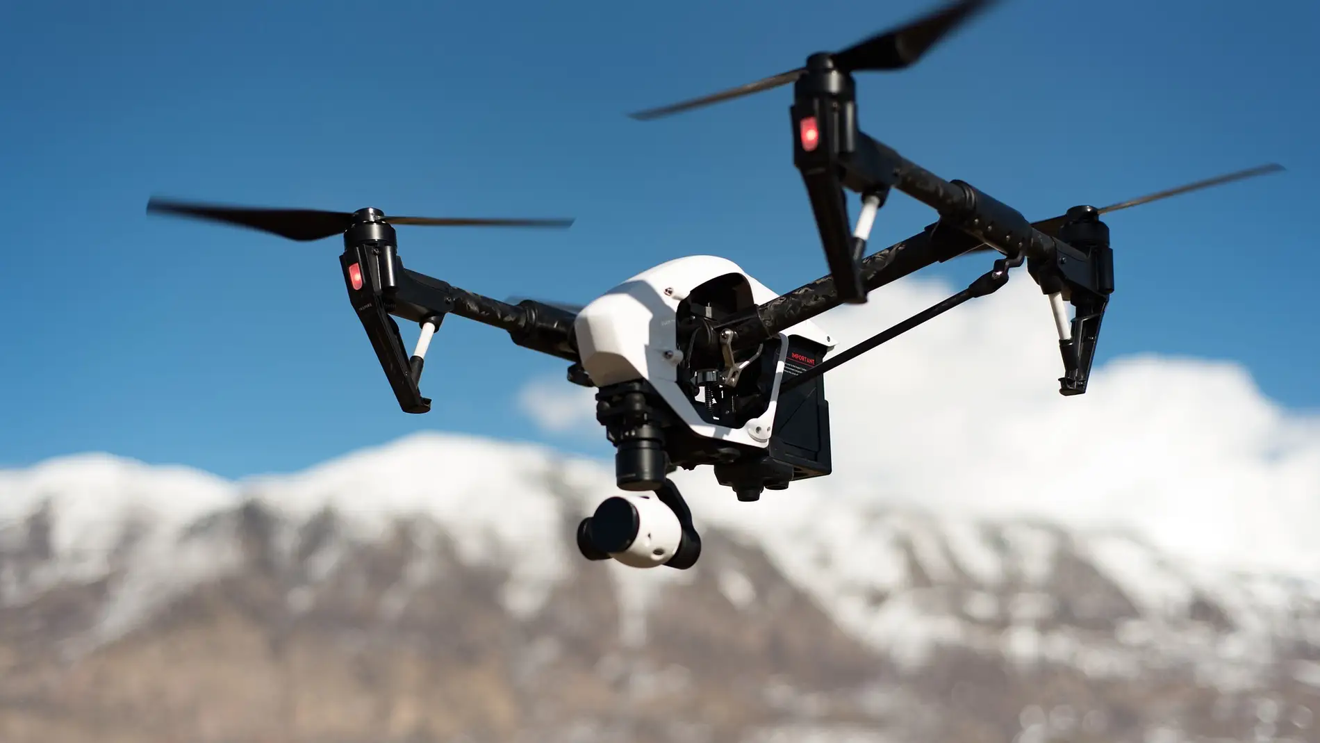 ¿Volar borracho un dron? Una mala idea que ha acabado en arresto