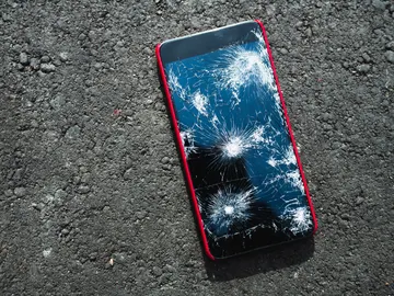 El reciclaje llevado a extremos: Desestresarse rompiendo consolas antiguas El reciclaje llevado a extremos: Desestresarse rompiendo consolas antiguas