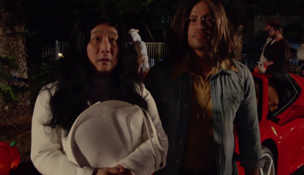 Disfrazan a Magnum para que cace un asesino en Halloween