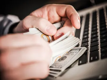 El emotivo recordatorio de un policía para evitar estafas telefónicas El emotivo recordatorio de un policía para evitar estafas telefónicas