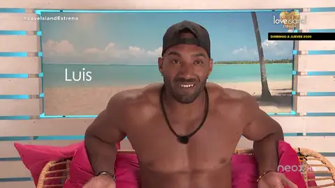Luis pone patas arriba la villa de 'Love Island': ¡Casi todas las chicas van a por él! Luis pone patas arriba la villa de 'Love Island': ¡Casi todas las chicas van a por él!
