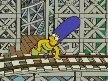 Marge vuelve a salvar a Homer y se descubre como la mejor carpintera de Spingfield Marge vuelve a salvar a Homer y se descubre como la mejor carpintera de Spingfield