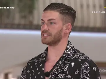 La decisión de Alan, crucial para que una de las isleñas siga en la villa La decisión de Alan, crucial para que una de las isleñas siga en la villa