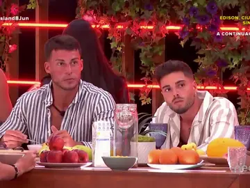 Así ha sido la reacción de los isleños al conocer a Carlos, el nuevo soltero de ‘Love Island’ Así ha sido la reacción de los isleños al conocer a Carlos, el nuevo soltero de ‘Love Island’
