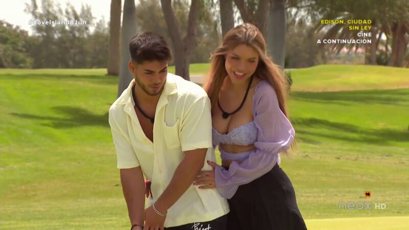 Carlos y Mika acercan posturas en una cita muy prometedora