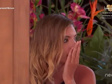 Lara rompe a llorar tras la bronca con Rafa Lara rompe a llorar tras la bronca con Rafa