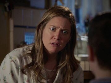 Mary cree que Sheldon es mentalmente inestable: "Mueves partículas subatómicas en el aire y me preocupa"