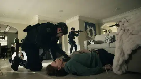 Unos ladrones aniquilan a una familia a sangre fría por unas estatuas del zodiaco chino Unos ladrones aniquilan a una familia a sangre fría por unas estatuas del zodiaco chino