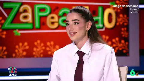 Lola Lolita, presentadora de la precampanadas de Feliz Año Neox: "Me han aconsejado que me lleve un abrigo largo para los ensayos y, luego, a pechuga" Lola Lolita, presentadora de la precampanadas de Feliz Año Neox: "Me han aconsejado que me lleve un abrigo largo para los ensayos y, luego, a pechuga"