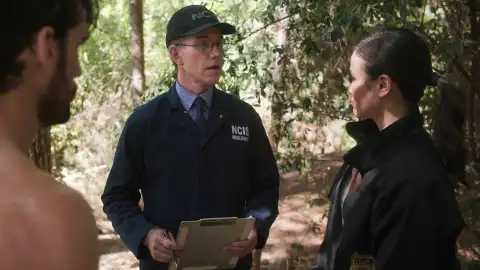El incómodo reencuentro: Jessica Knight se cruza con su exnovio bajo la atenta mirada de Jimmy Palmer El incómodo reencuentro: Jessica Knight se cruza con su exnovio bajo la atenta mirada de Jimmy Palmer