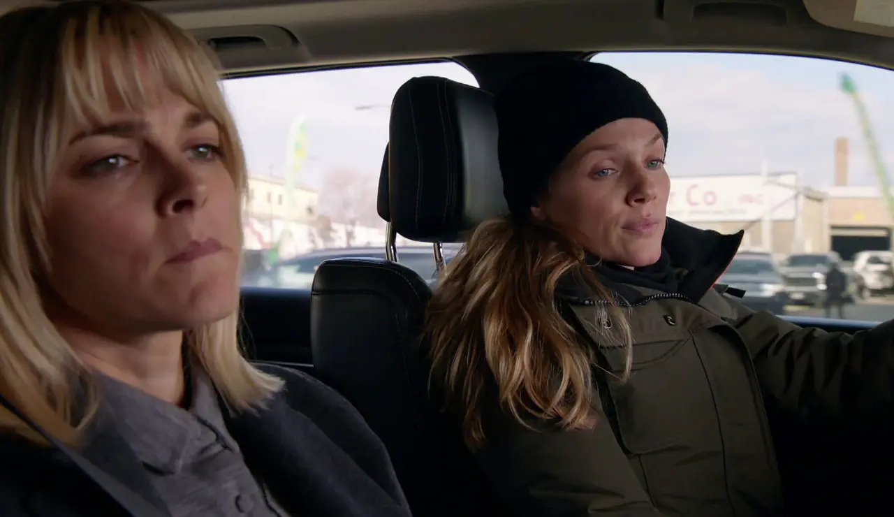 Una nueva agente esconde un oscuro secreto… y Hailey lo descubre