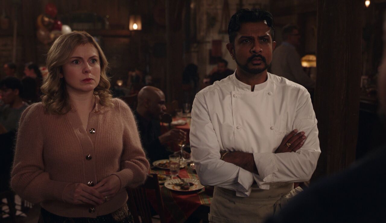 Fantasmas - Jay se juega el resturantey la vida por cocinar una receta familiar de Carol