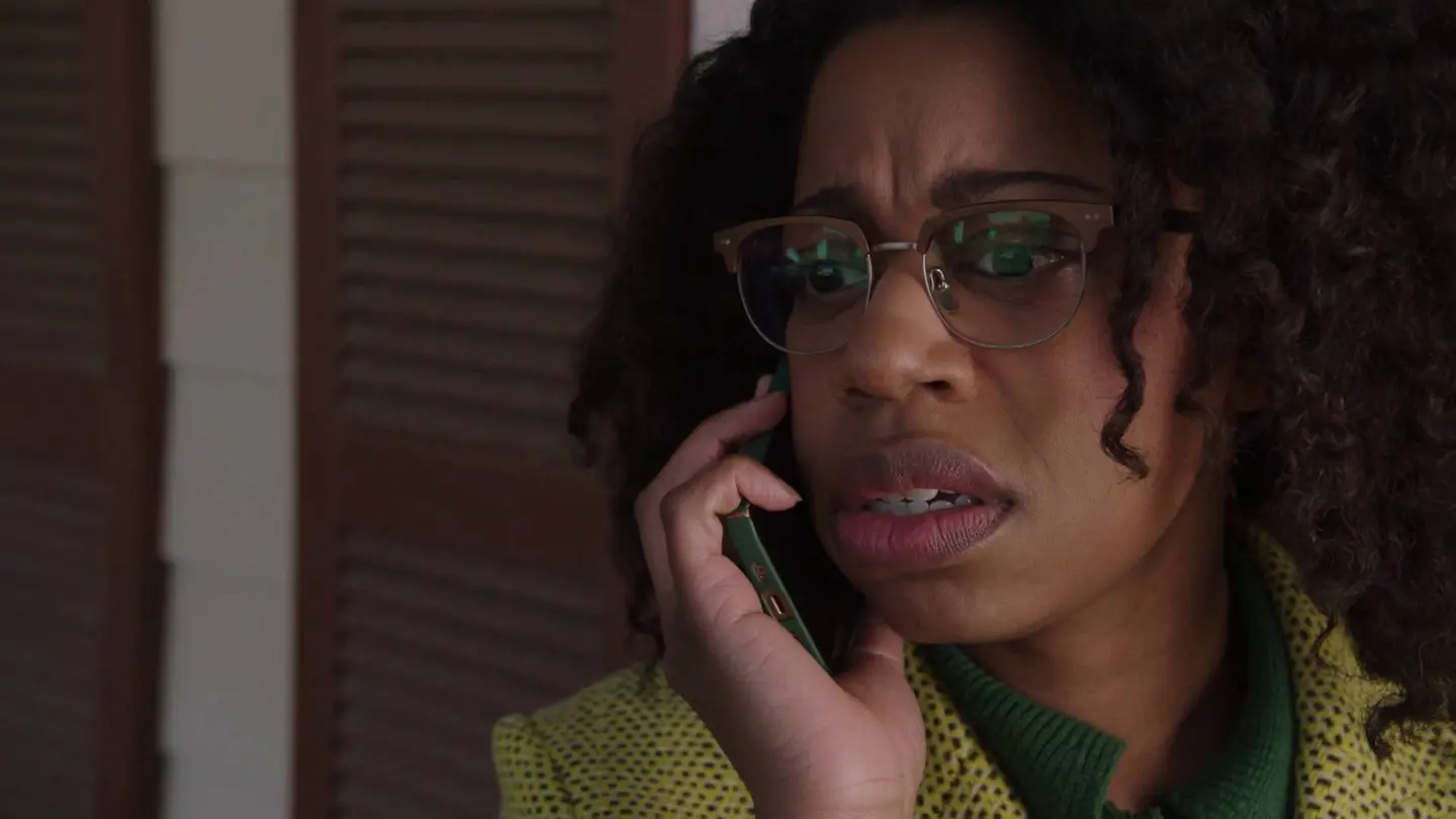 NCIS - Un exagente del NCIS pide ayuda por teléfono a Kasie y le confiesa un secreto NCIS - Un exagente del NCIS pide ayuda por teléfono a Kasie y le confiesa un secreto
