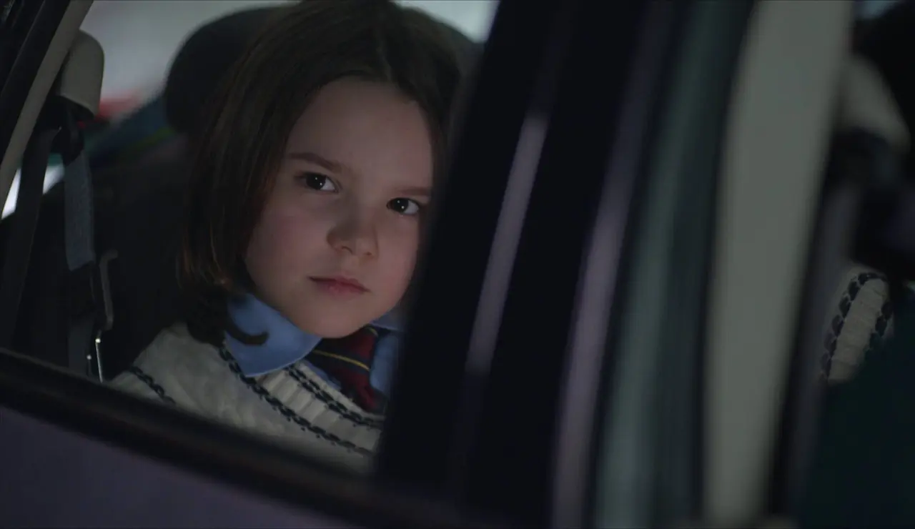 Atasco - ¿Qué harías si tus hijos te dicen que hay un cadáver en el coche?