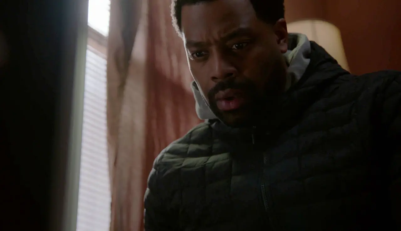 Atwater se enfrenta a un caso que afecta a su vida personal