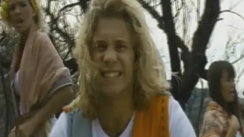 Videoclip: Bravo por la Tierra Videoclip: Bravo por la Tierra