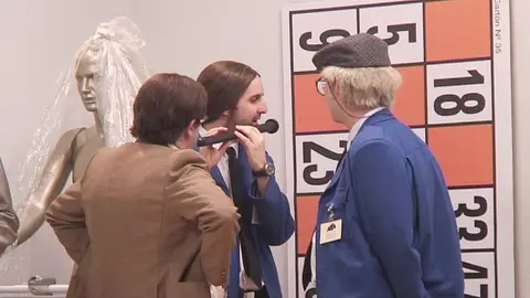 Así se lo pasan en el rodaje... Así se lo pasan en el rodaje...