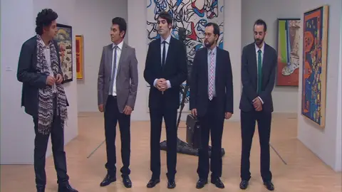 Los candidatos a guía del museo Los candidatos a guía del museo