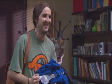 Jaime le da la beca Liliput a Emilio (01x08) Jaime le da la beca Liliput a Emilio (01x08)