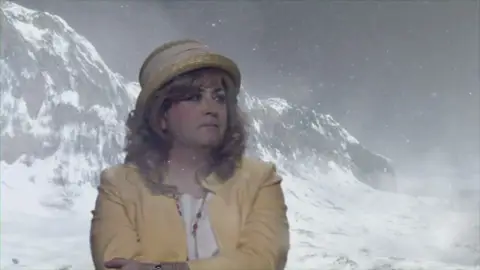 Como en Viven (01x09) Como en Viven (01x09)