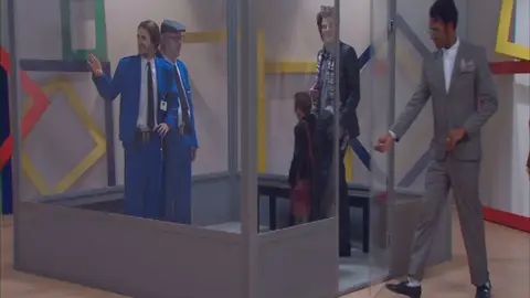 Encerrados en un cubo como obra de arte (1x11) Encerrados en un cubo como obra de arte (1x11)