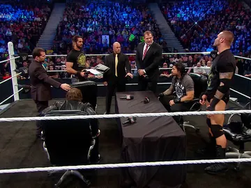 La firma del contrato para Payback termina en batalla campal La firma del contrato para Payback termina en batalla campal