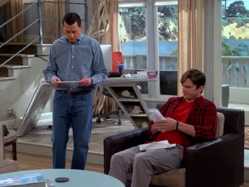 Penúltimo capítulo de 'Dos hombres y medio' Penúltimo capítulo de 'Dos hombres y medio'