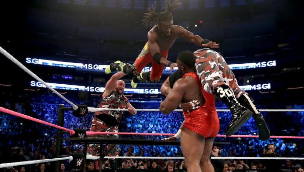 Combate de seis luchadores por equipos