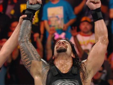 Roman Reigns se convierte en el aspirante al título de la WWE en 'Raw'