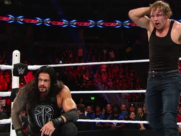 Team Reigns se deshace del Team Rollins Team Reigns se deshace del Team Rollins