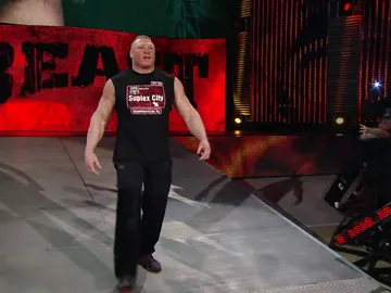Brock Lesnar domina WWE ‘Raw’ Brock Lesnar domina WWE ‘Raw’