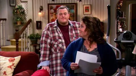 molly no quiere que mike vaya al partido molly no quiere que mike vaya al partido