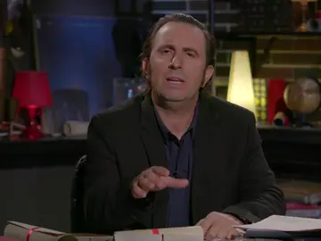 Frame 5.653333 de: Iker Jiménez y la nave del misterio también en Homo Zapping Feliz Año Neox Frame 5.653333 de: Iker Jiménez y la nave del misterio también en Homo Zapping Feliz Año Neox