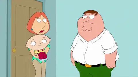 Frame 39.092759 de: '¿Cómo es posible que confundieras a Stewie con otro niño?' Frame 39.092759 de: '¿Cómo es posible que confundieras a Stewie con otro niño?'