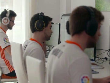Frame 170.475216 de: El equipo de eSports del Valencia CF llega al terreno virtual en 'Neox Games'