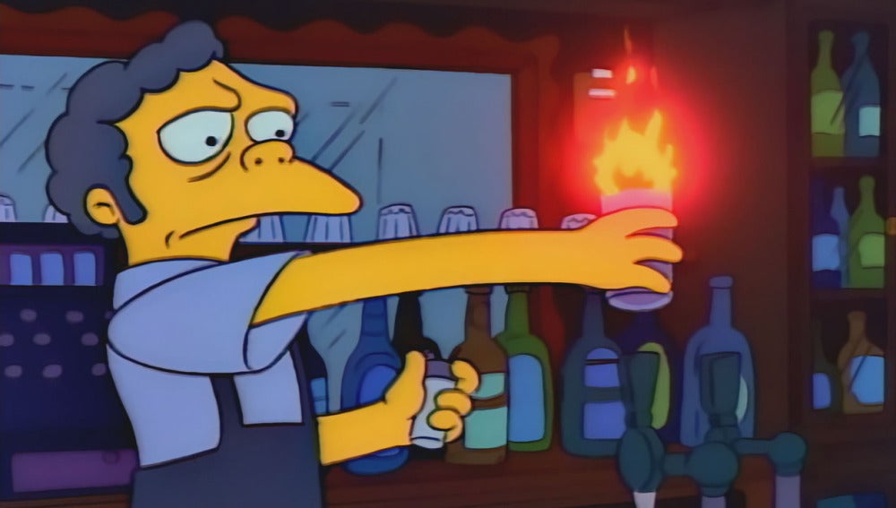 Moe preparando su famoso Flameado