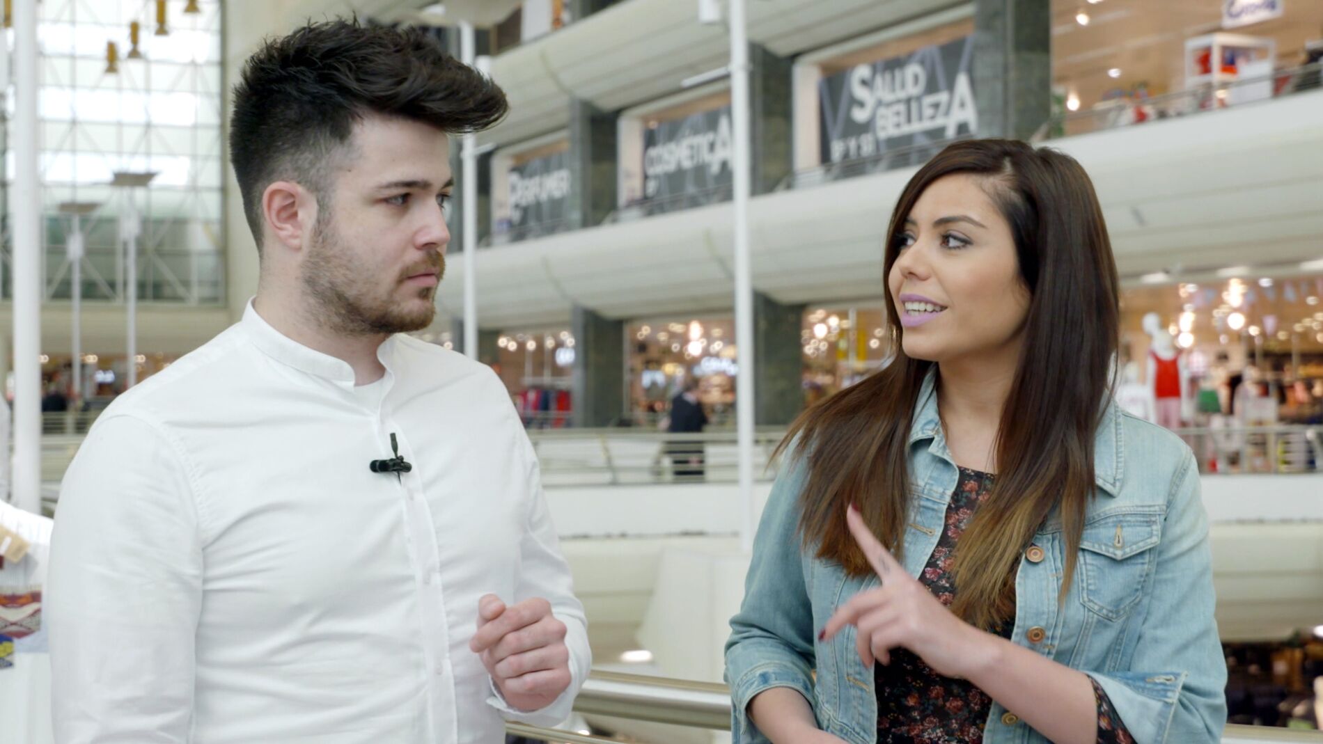 Alba y Catacroquer buscan el look perfecto para asistir al evento de la final de La Copa