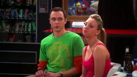 Frame 0.0 de: Leonard, Sheldon, Howard y Raj pierden una apuesta y tienen que disfrazarse Frame 0.0 de: Leonard, Sheldon, Howard y Raj pierden una apuesta y tienen que disfrazarse