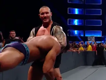 Randy Orton arruina la victoria de Jinder Mahal Randy Orton arruina la victoria de Jinder Mahal
