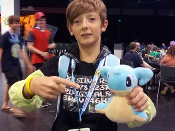 Tomás Serrano, subcampeón del mundo de Pokémon Tomás Serrano, subcampeón del mundo de Pokémon