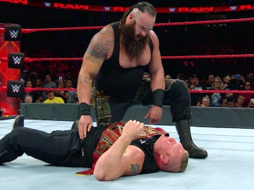 Braun Strowman destroza a Brock Lesnar y John Cena la misma noche