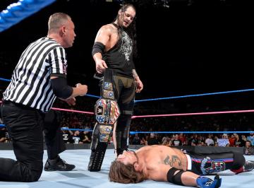 Baron Corbin se reafirma como campeón en 'SmackDown Live'
