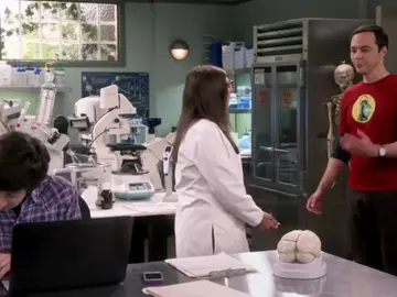 ¿Qué le dice Sheldon en clave morse a Howard? ¿Qué le dice Sheldon en clave morse a Howard?