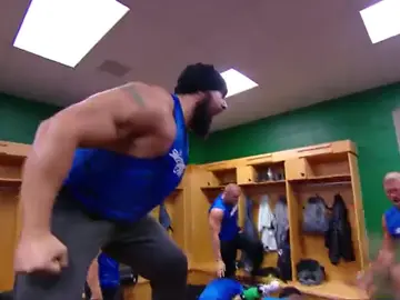 SmackDown Live invade RAW SmackDown Live invade RAW