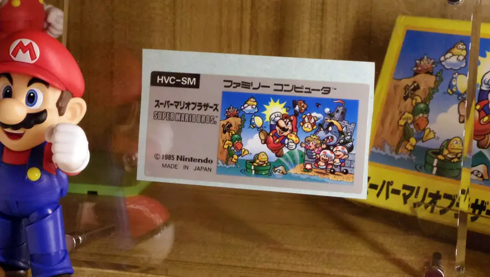 Cartucho original de Super Mario para NES