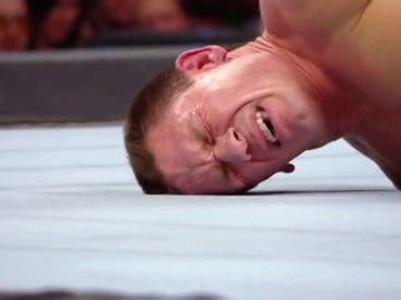 RAW: John Cena regresó a RAW por Navidad