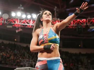 Entrevista a Bayley: “La Elimination Chamber intimida mucho más desde dentro” Entrevista a Bayley: “La Elimination Chamber intimida mucho más desde dentro”