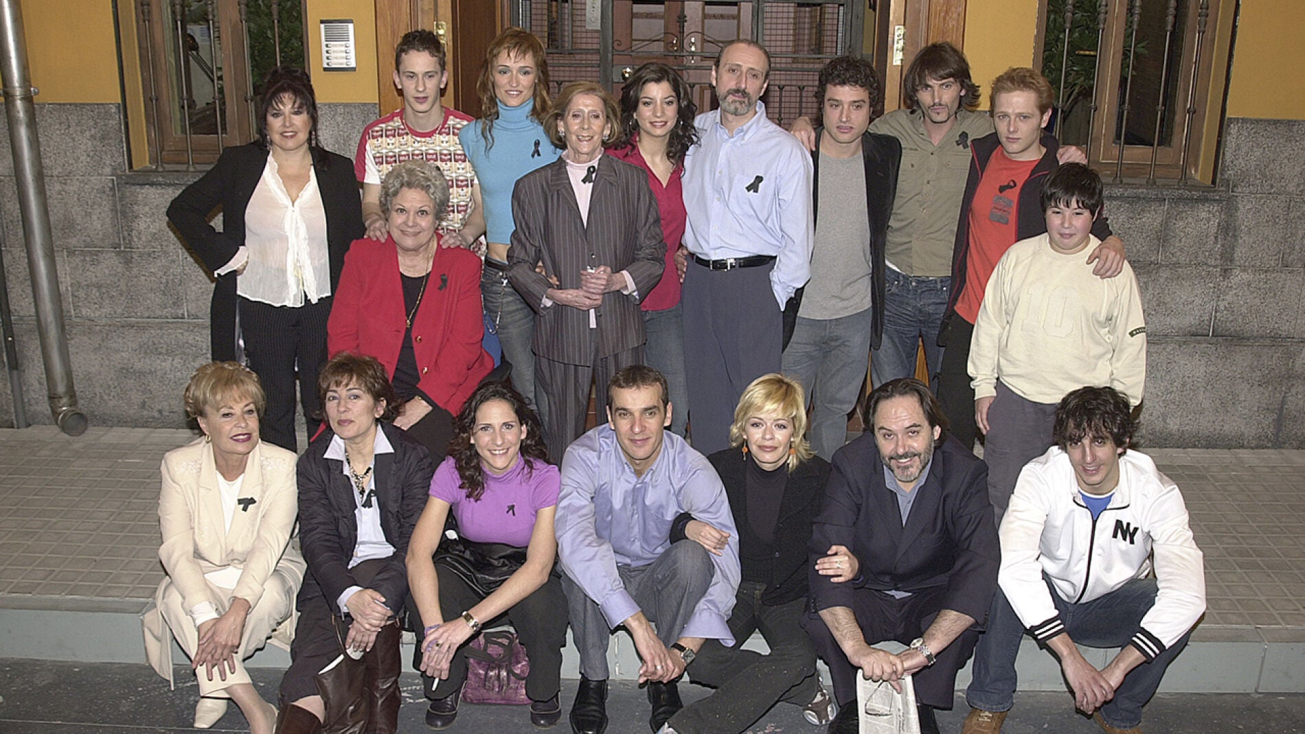 T2 Aquí no hay quien viva (Sección)