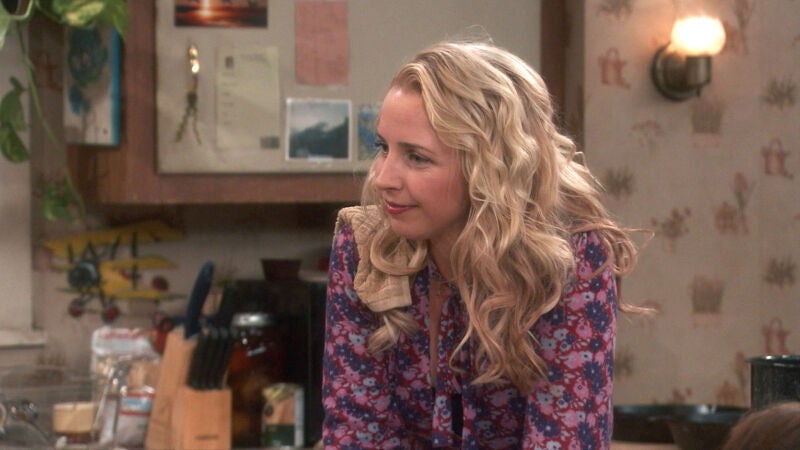 La decisión de Becky rompe la calma en casa de Roseanne